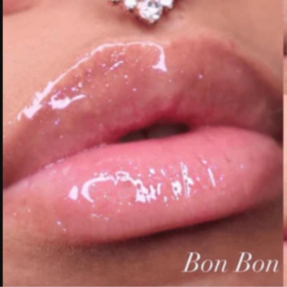 The Beauty Crop Oui Cherie Hydrating Lip Oil bon bon
